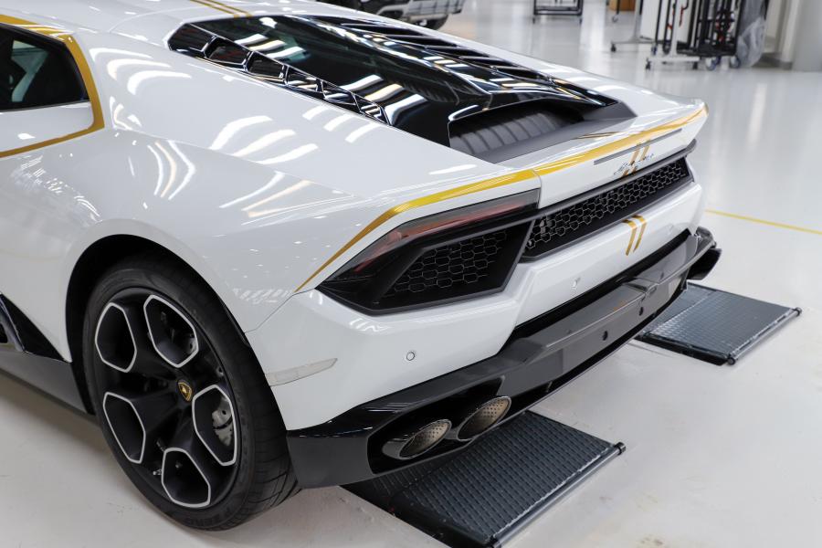 Детали экстерьера Lamborghini Huracan RWD Ad Personam (06894) 2017 года  (фото 8 из 13)